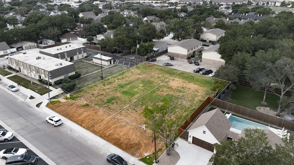 723 E Worth Street, Grapevine, TX 76051
