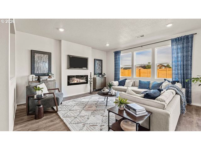 2236 Veneta Ave S, Salem, OR 97306