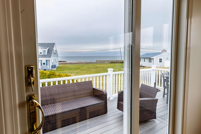 106 Beach Street, East Falmouth, MA 02536
