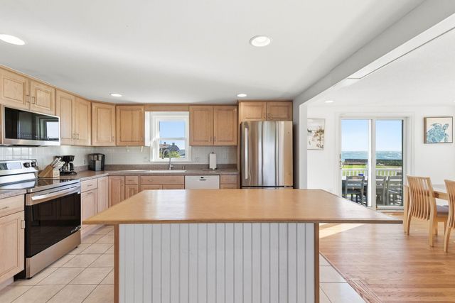 106 Beach Street, East Falmouth, MA 02536
