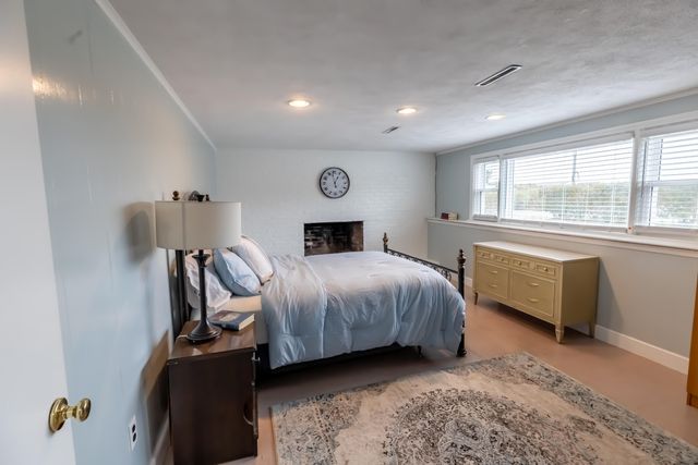 106 Beach Street, East Falmouth, MA 02536