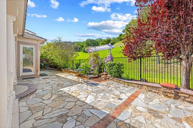 7071 Eagle Ridge Drive, Gilroy, CA 95020