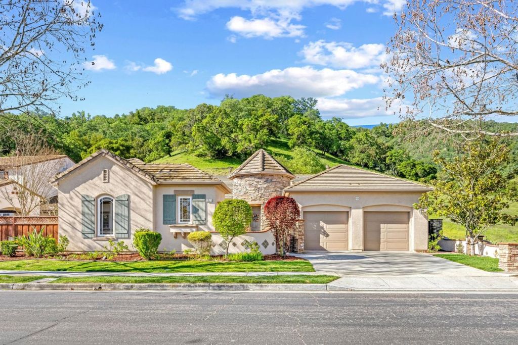 7071 Eagle Ridge Drive, Gilroy, CA 95020