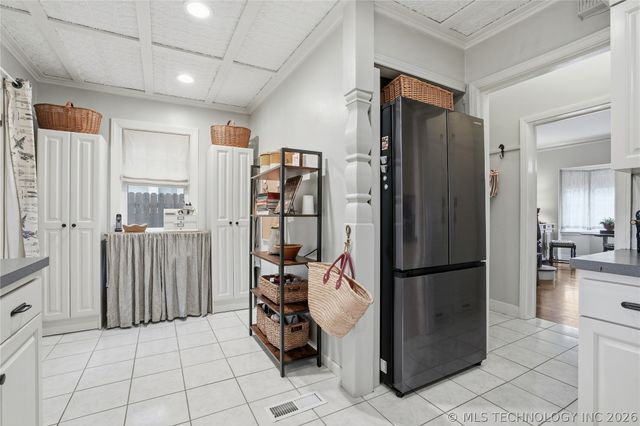 1612 S Newport Avenue, Tulsa, OK 74120