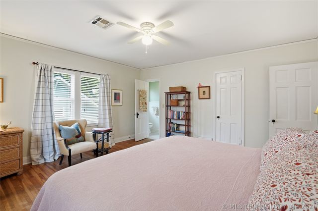 1612 S Newport Avenue, Tulsa, OK 74120