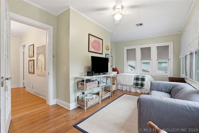 1612 S Newport Avenue, Tulsa, OK 74120