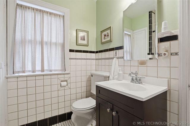 1612 S Newport Avenue, Tulsa, OK 74120