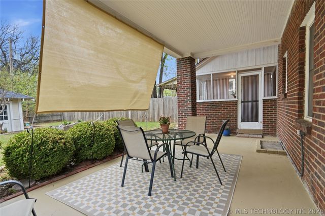 1612 S Newport Avenue, Tulsa, OK 74120