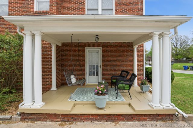 1612 S Newport Avenue, Tulsa, OK 74120