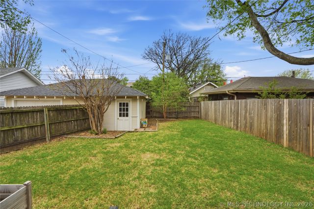 1612 S Newport Avenue, Tulsa, OK 74120