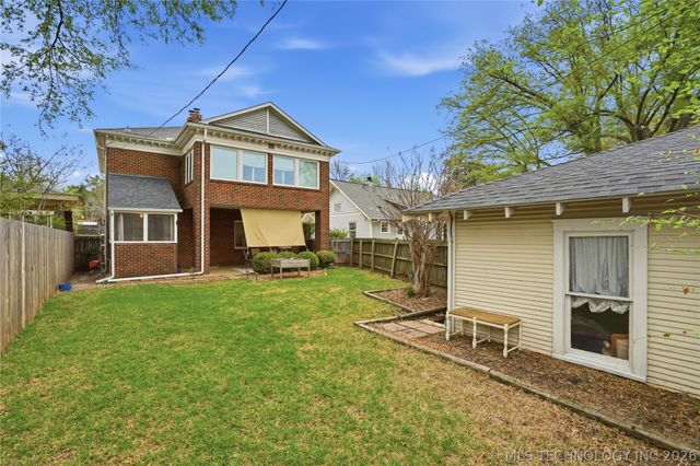 1612 S Newport Avenue, Tulsa, OK 74120