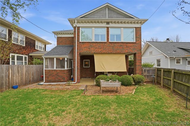 1612 S Newport Avenue, Tulsa, OK 74120