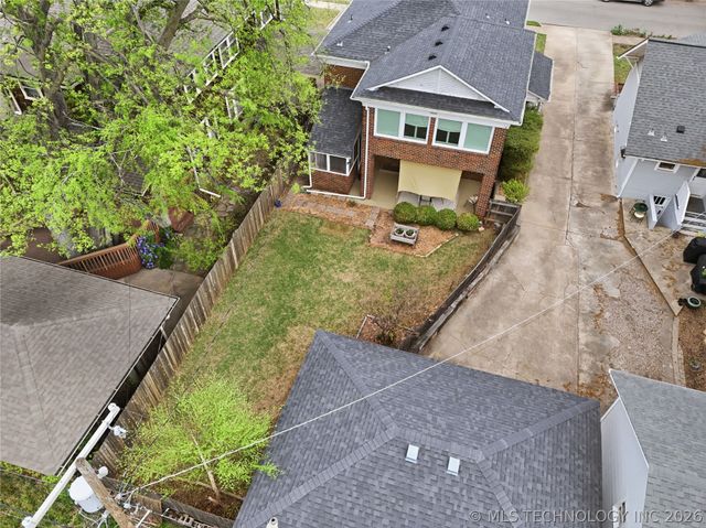 1612 S Newport Avenue, Tulsa, OK 74120