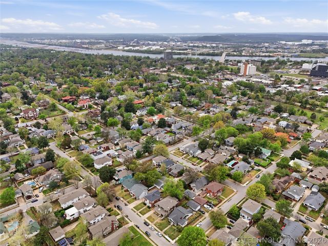 1612 S Newport Avenue, Tulsa, OK 74120