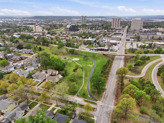 1612 S Newport Avenue, Tulsa, OK 74120