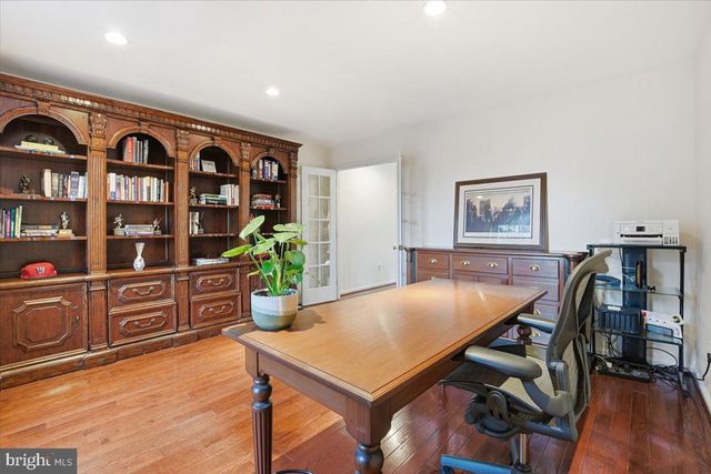 15456 WATERS CREEK DR, Centreville, VA 20120