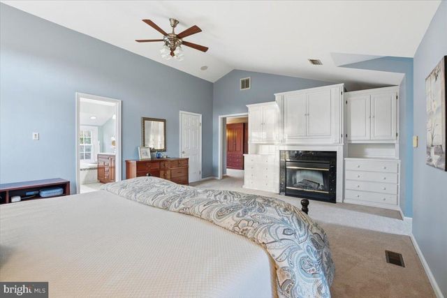 15456 WATERS CREEK DR, Centreville, VA 20120