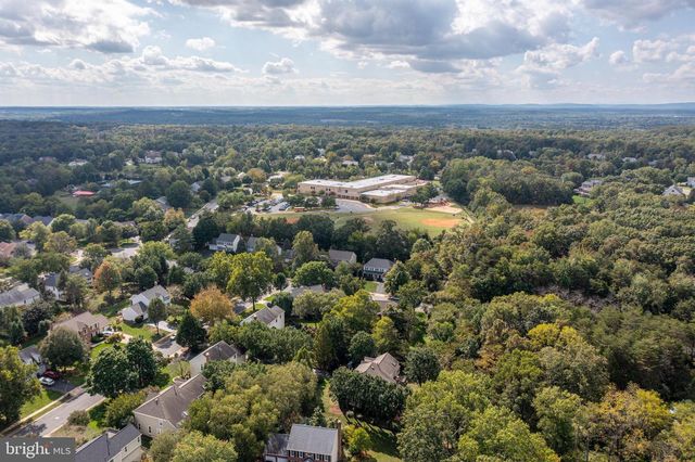 15456 WATERS CREEK DR, Centreville, VA 20120