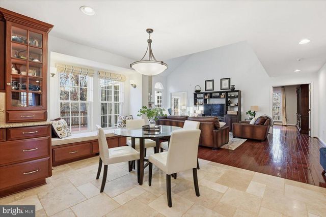 15456 WATERS CREEK DR, Centreville, VA 20120