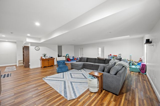 136 Westwoods Drive, Georgetown, KY 40324