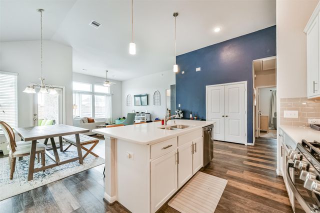 6304 Firewood Drive, League City, TX 77573