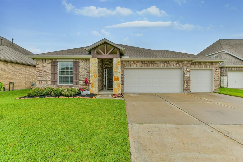 6304 Firewood Drive, League City, TX 77573