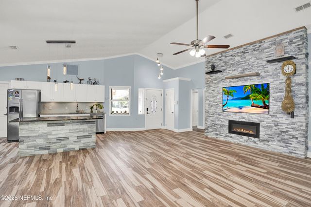 406 CRANES LANDING Court, Jacksonville, FL 32216