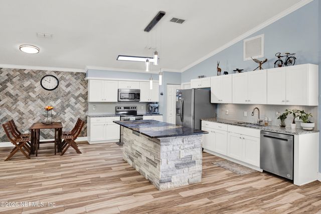 406 CRANES LANDING Court, Jacksonville, FL 32216