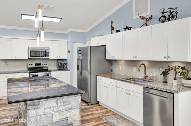 406 CRANES LANDING Court, Jacksonville, FL 32216