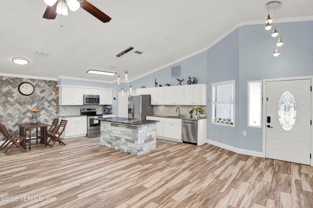 406 CRANES LANDING Court, Jacksonville, FL 32216