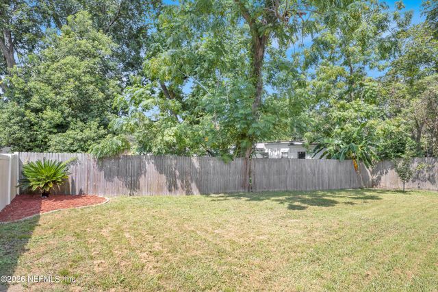 406 CRANES LANDING Court, Jacksonville, FL 32216