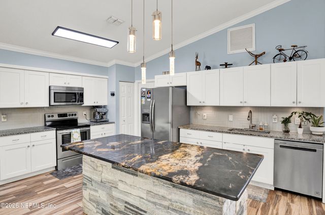 406 CRANES LANDING Court, Jacksonville, FL 32216