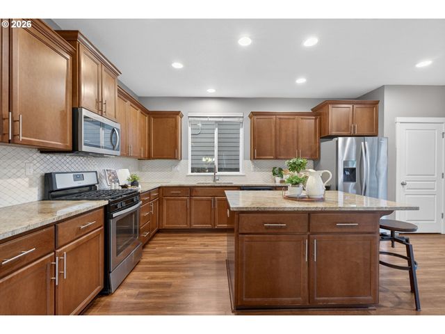 1349 Se 72ND Ave, Hillsboro, OR 97123