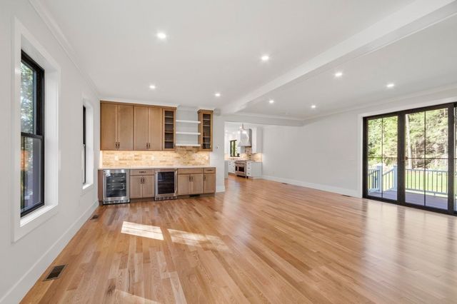865 Johnson Street, North Andover, MA 01845