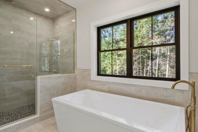 865 Johnson Street, North Andover, MA 01845