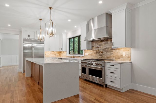865 Johnson Street, North Andover, MA 01845