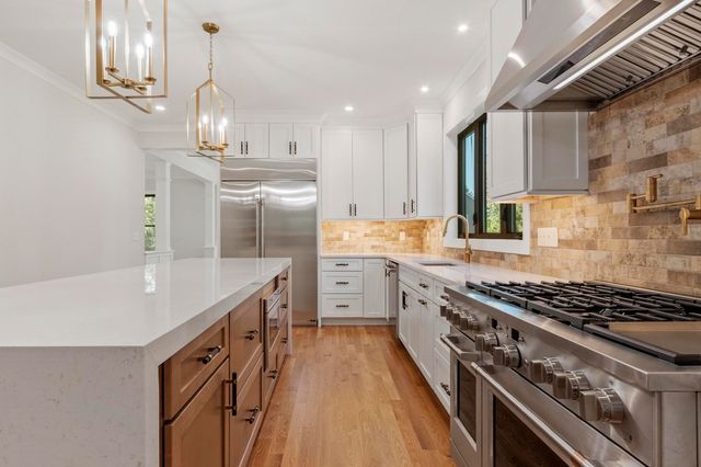 865 Johnson Street, North Andover, MA 01845