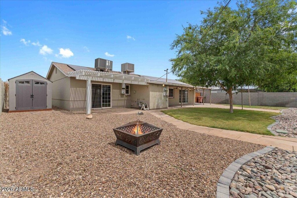Image 24 of property listing at 6807 E DIAMOND Street, Scottsdale, AZ 85257