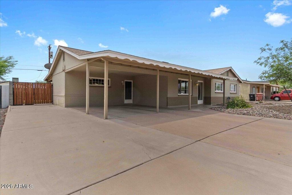 Image 29 of property listing at 6807 E DIAMOND Street, Scottsdale, AZ 85257