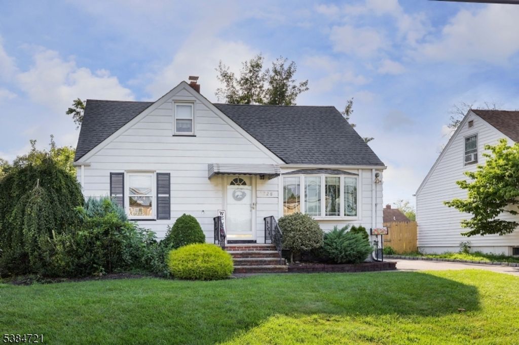 1228 Mayfair Dr, Rahway City, NJ 07065