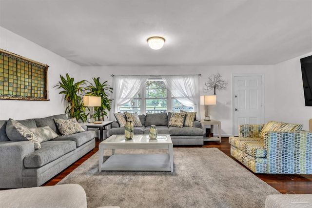 310 Cherokee Trl, Pensacola, FL 32506