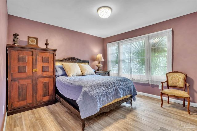 310 Cherokee Trl, Pensacola, FL 32506