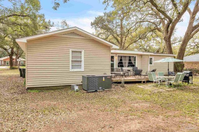 310 Cherokee Trl, Pensacola, FL 32506