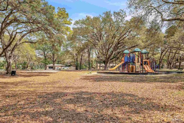310 Cherokee Trl, Pensacola, FL 32506
