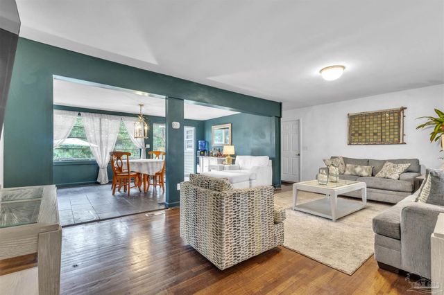 310 Cherokee Trl, Pensacola, FL 32506