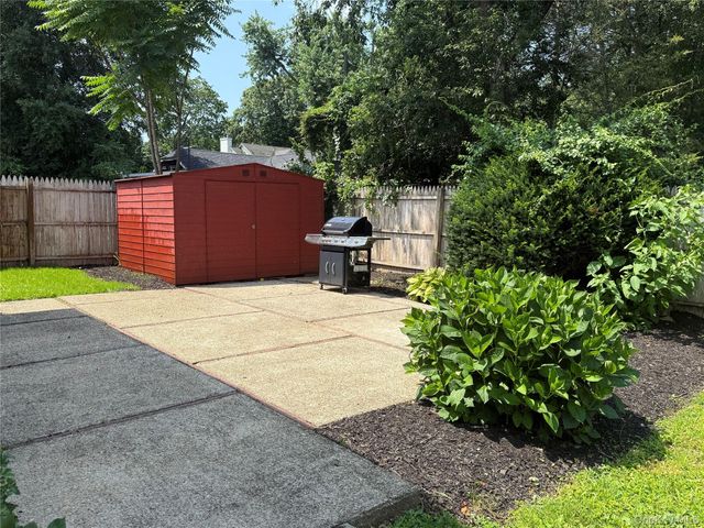 69 Valentine Avenue, Huntington, NY 11743