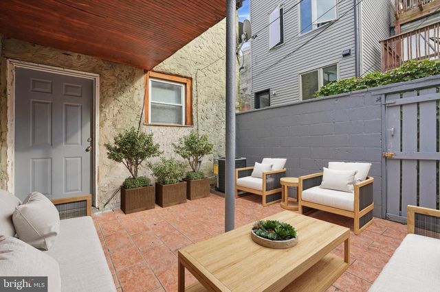 1338 S HICKS ST, Philadelphia, PA 19146