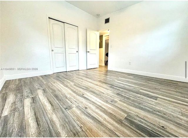 2075 S Hibiscus Dr, North Miami, FL 33181