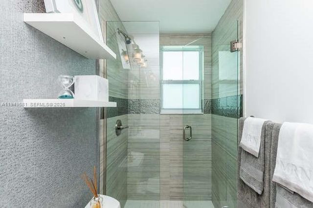 2075 S Hibiscus Dr, North Miami, FL 33181