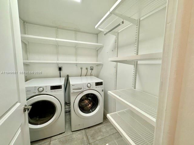 2075 S Hibiscus Dr, North Miami, FL 33181